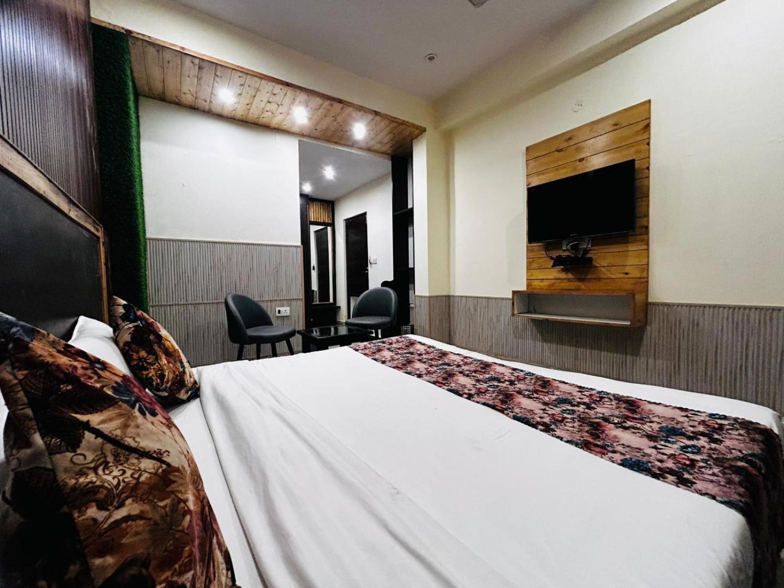 Bhāgalpur Hangout Inn מראה חיצוני תמונה